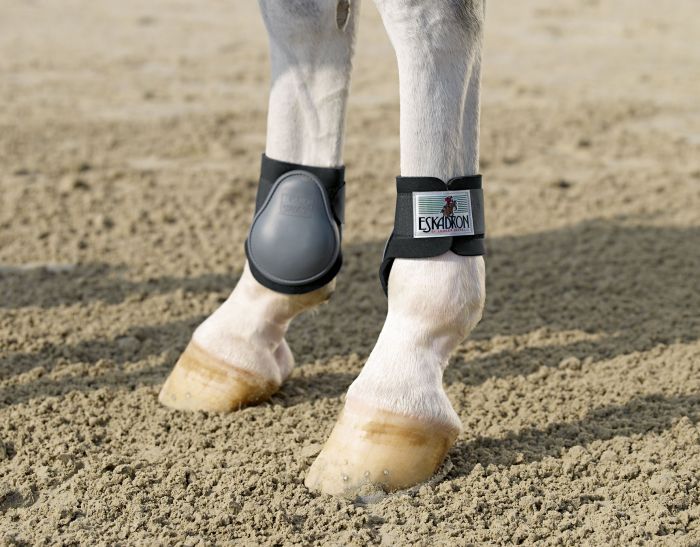 Eskadron Strykkappor Bak - Svart - Ponny