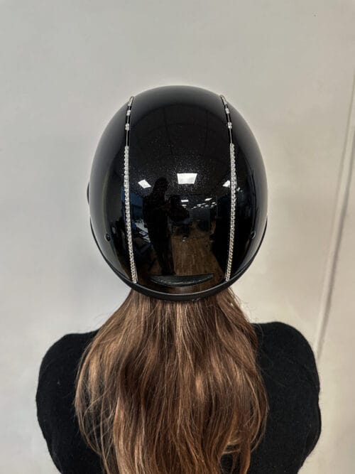 OneK MIPS Avancé Lux ridhjälm – skimrande yta, Swarovski-kant Avancé Lux | VbridSport