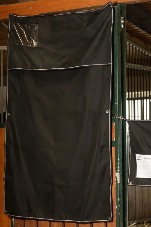 Alternative view of HKM Boxgardin – Team HKM – 130 x 200 cm